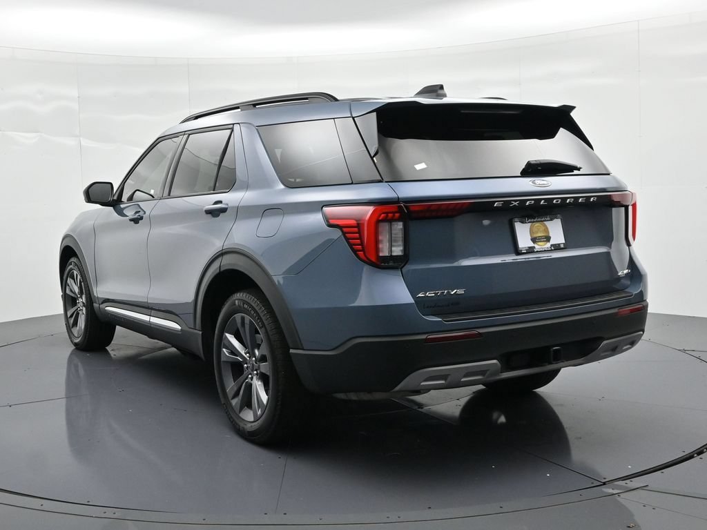 Certified 2025 Ford Explorer Active w/ Active Comfort Package AWD/4WD image 8
