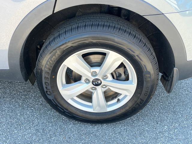 Used 2021 Kia Sorento LX image 21