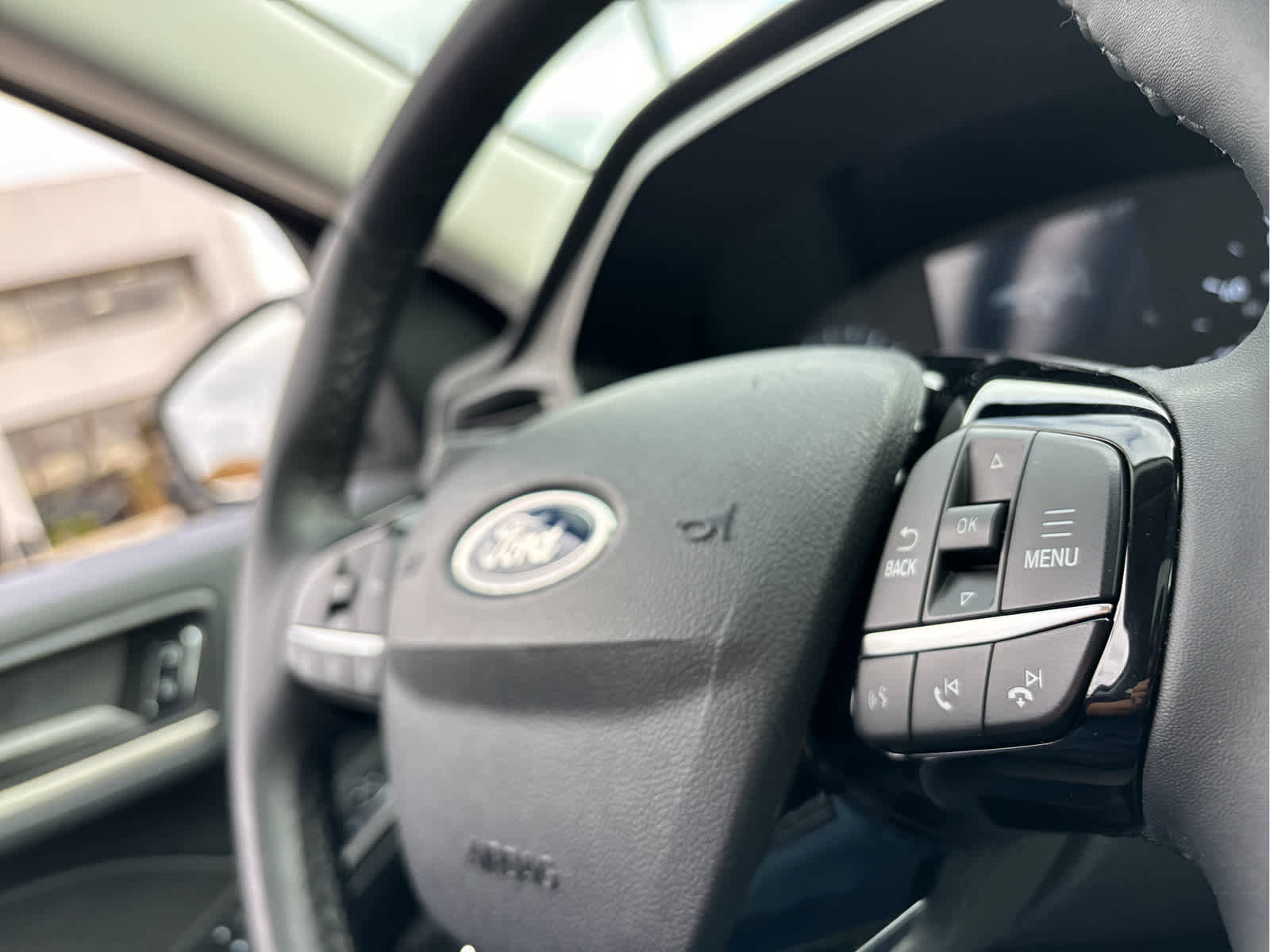 Certified 2022 Ford Escape SE w/ Convenience Package image 13