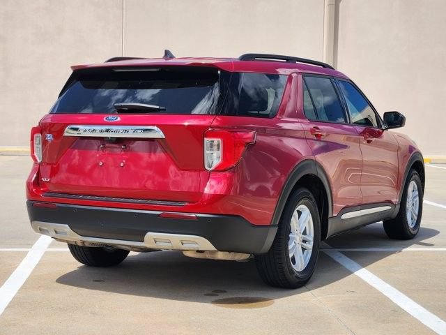 Certified 2023 Ford Explorer XLT w/ Equipment Group 202A RWD image 5