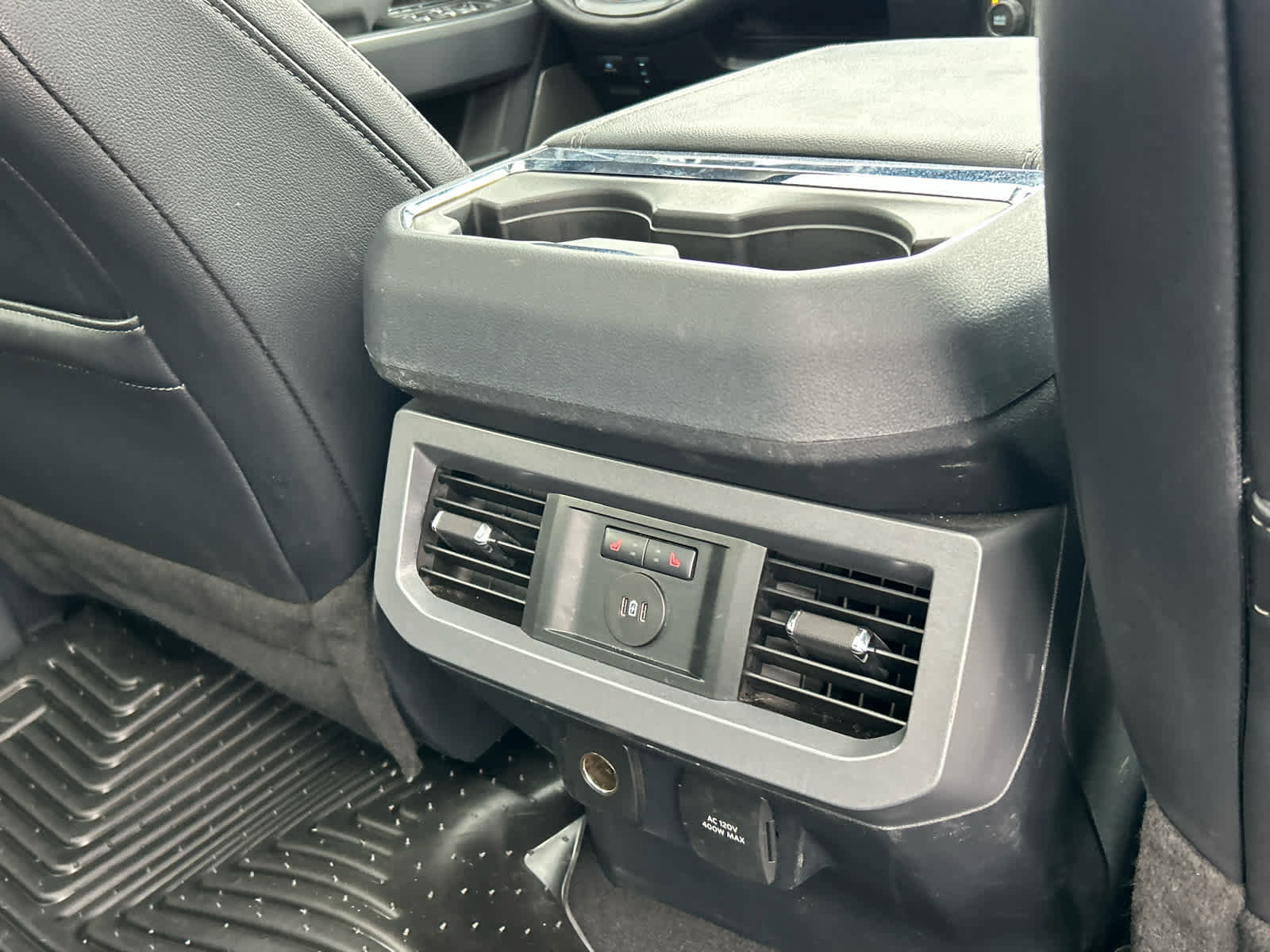 Certified 2024 Ford F350 Lariat image 25