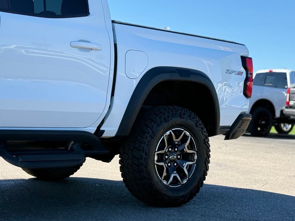 Used 2023 Chevrolet Colorado ZR2 w/ ZR2 Convenience Package III AWD/4WD image 42