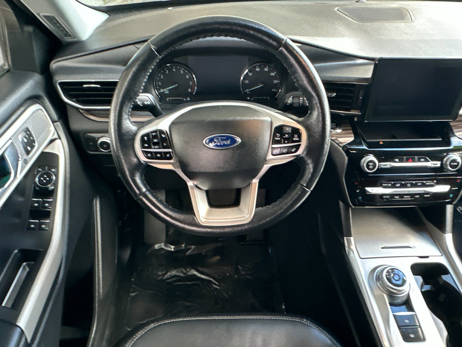 Certified 2022 Ford Explorer Limited w/ Equipment Group 301A image 15