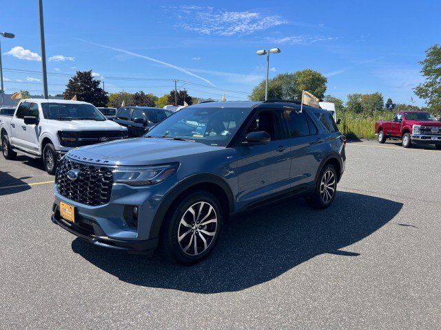 Certified 2026 Ford Explorer ST-Line AWD/4WD image 3