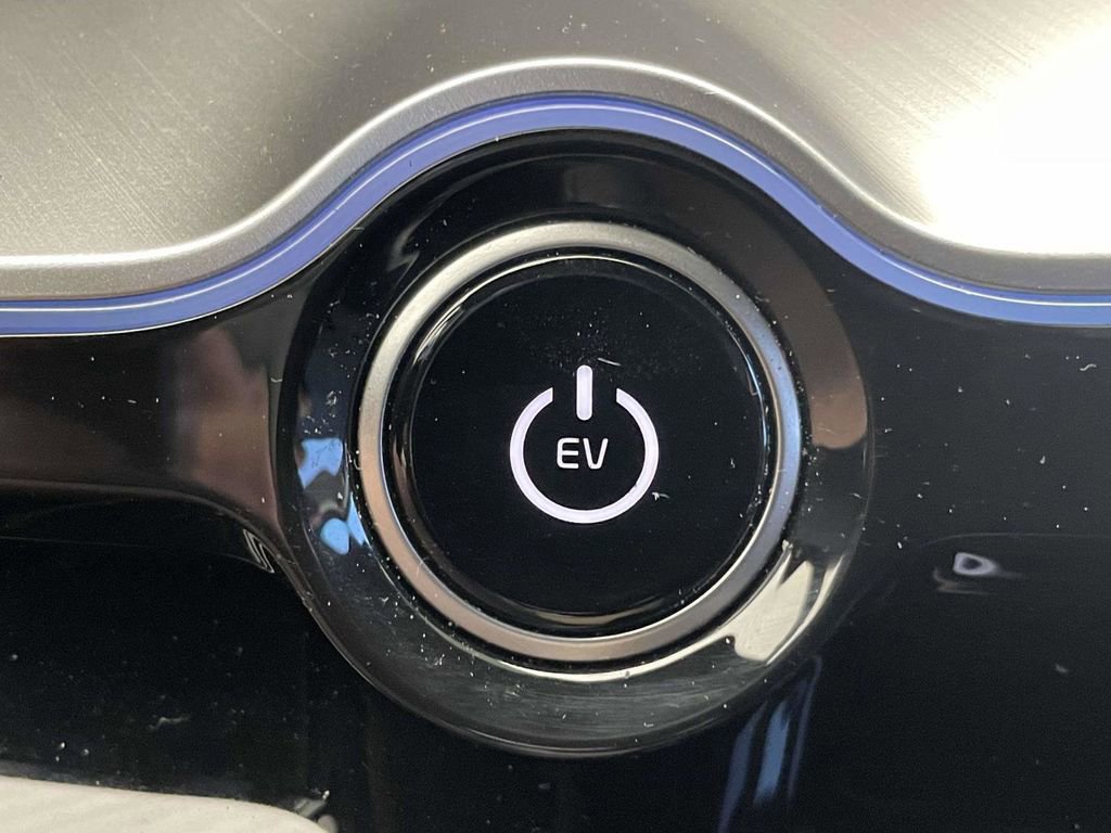 Used 2022 Kia EV6 GT-Line w/ First Edition Package image 23
