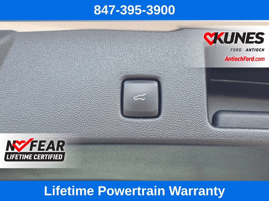 Certified 2024 Ford Escape Platinum AWD/4WD image 25