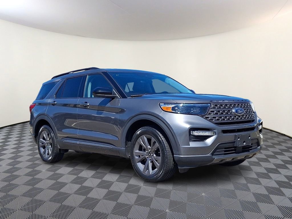 Certified 2023 Ford Explorer XLT w/ Equipment Group 202A