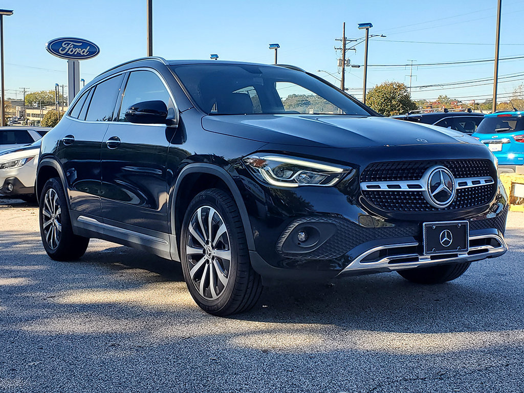 Used 2023 Mercedes-Benz GLA 250 w/ Premium Package image 3