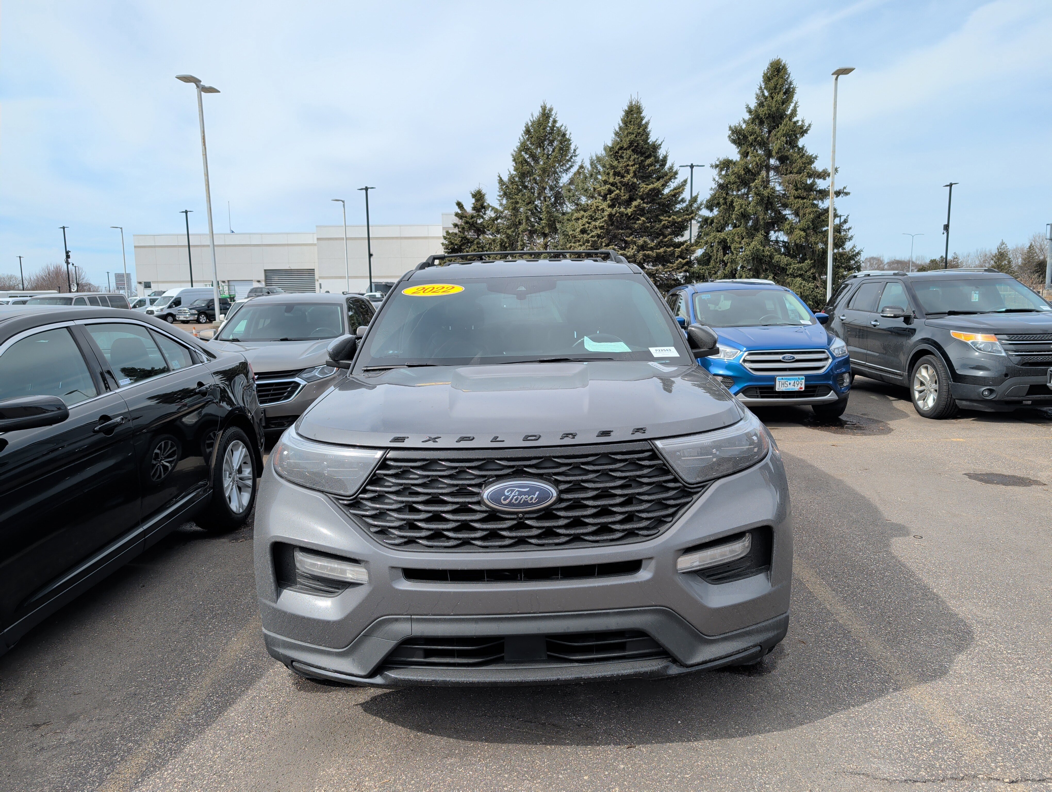 Certified 2022 Ford Explorer ST-Line w/ Class IV Trailer Tow Package image 5