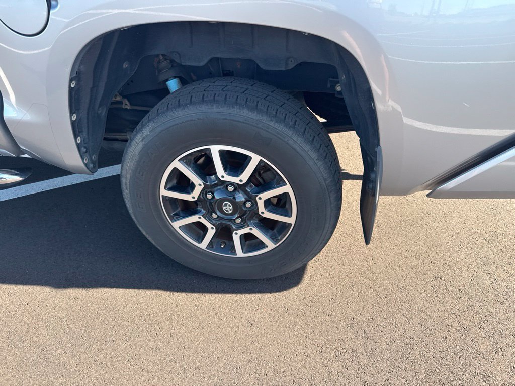 Used 2017 Toyota Tundra Limited w/ Limited Premium Package AWD/4WD image 20