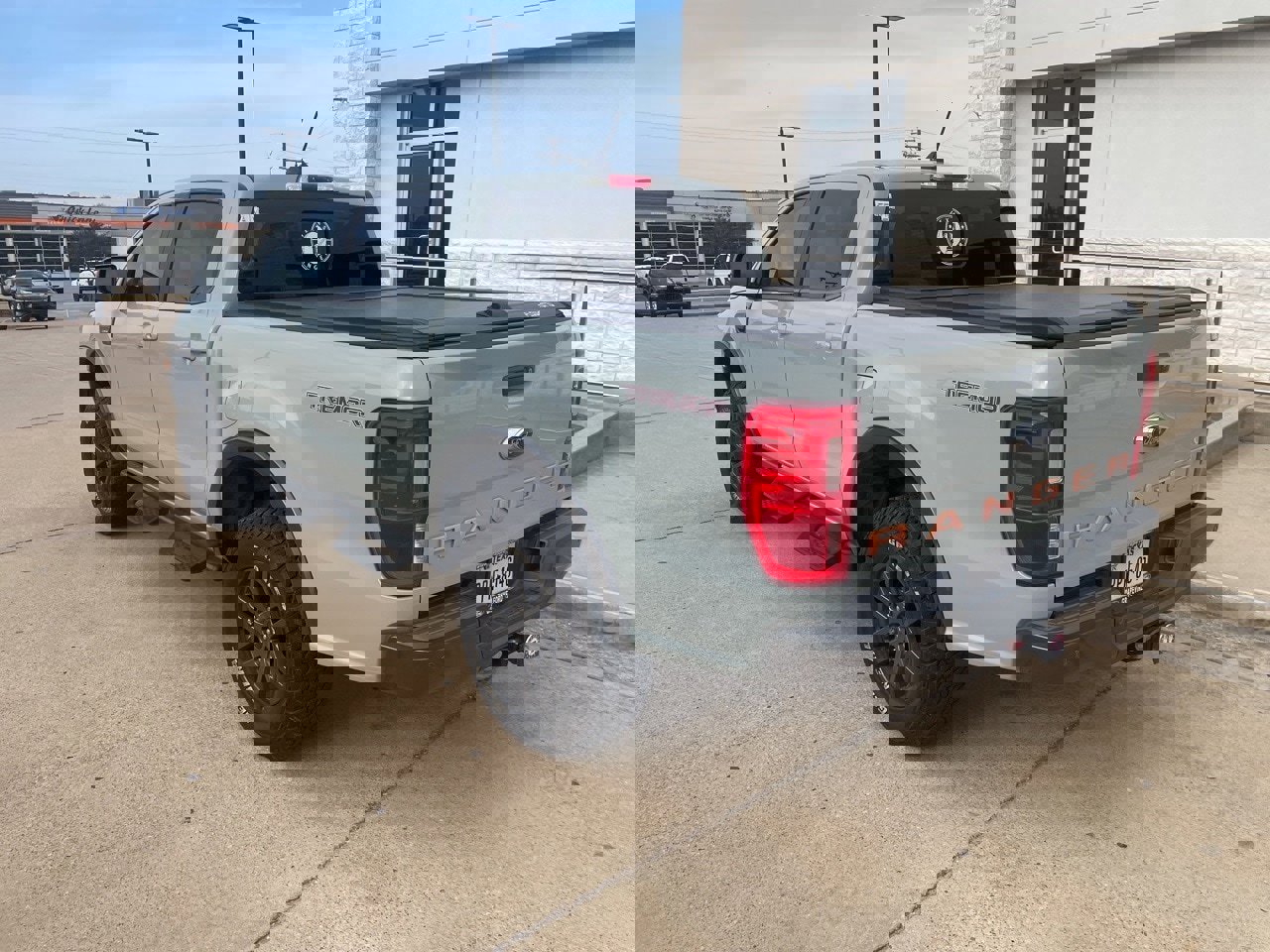 Certified 2021 Ford Ranger Lariat w/ Tremor Off-Road Package image 2