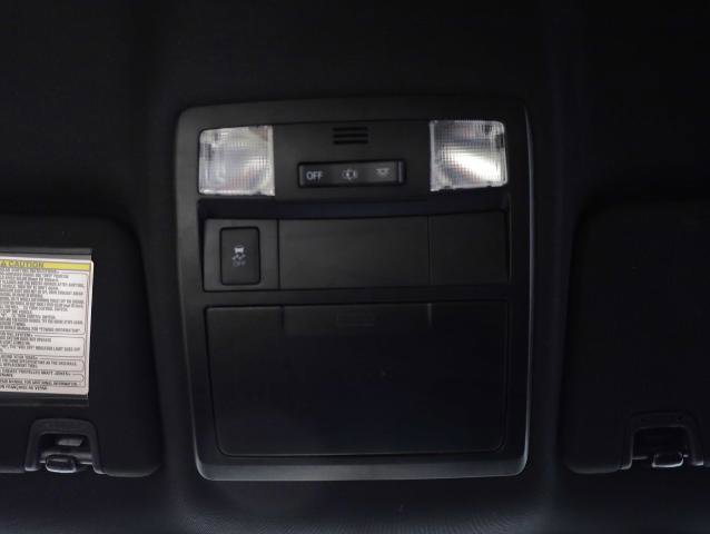 Used 2017 Toyota Tacoma TRD Sport w/ Tow Package (A/T) image 17