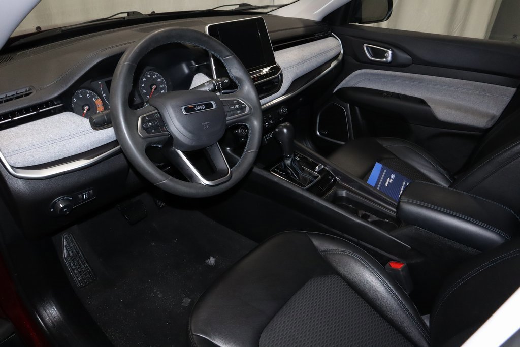 Used 2022 Jeep Compass Latitude w/ Sun and Sound Group image 23