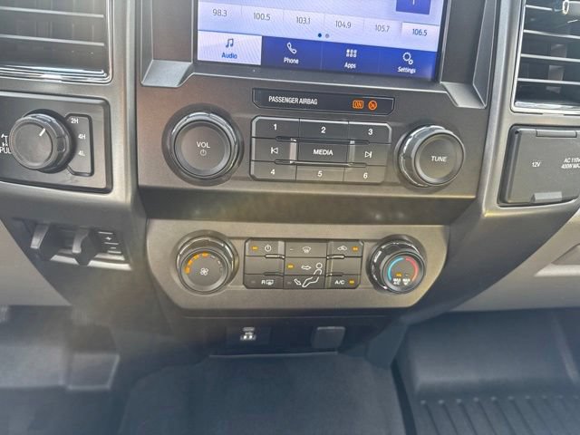Certified 2022 Ford F250 XLT w/ Black Appearance Package AWD/4WD image 28