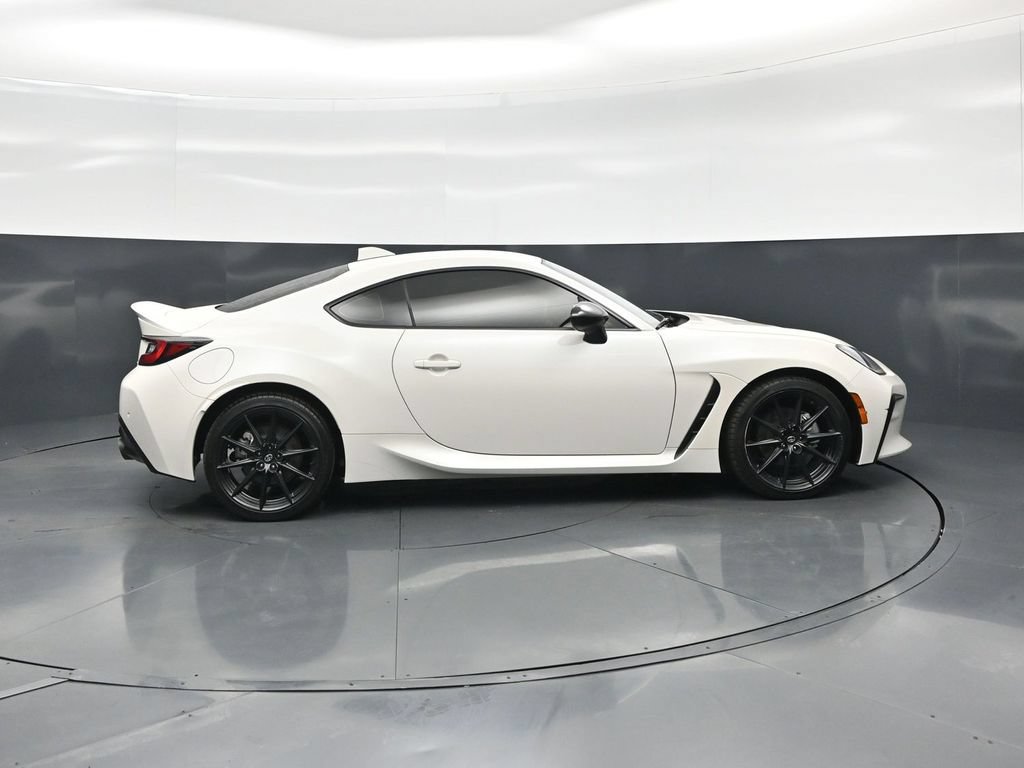 Used 2024 Toyota GR86 Premium RWD image 22
