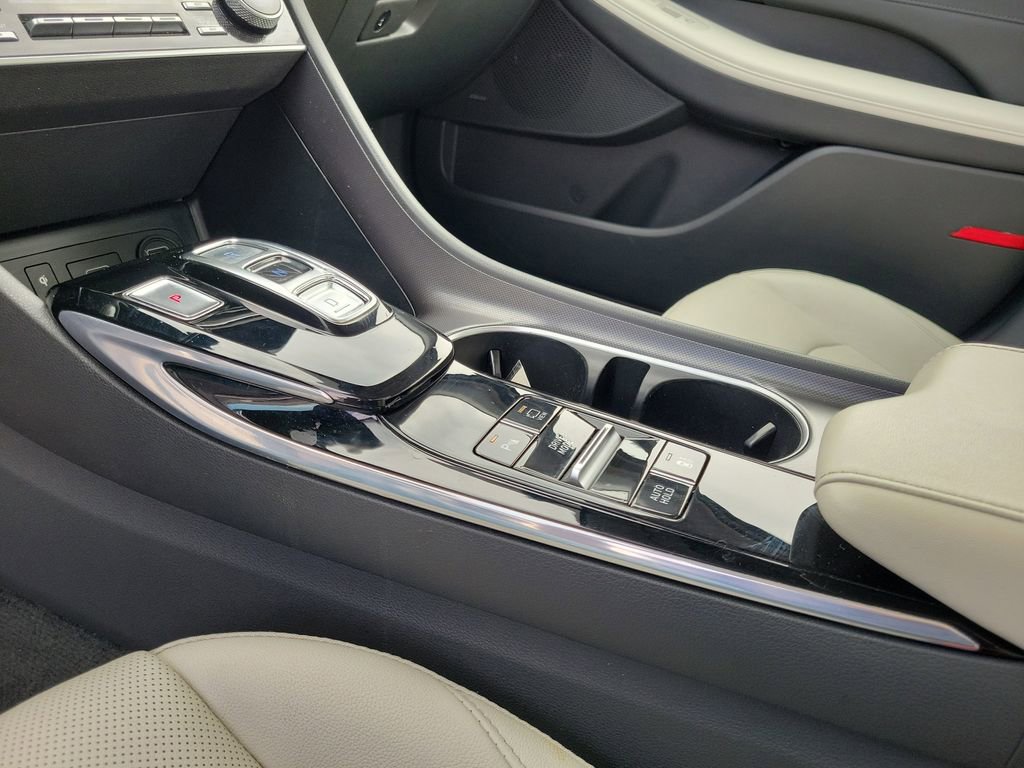Used 2022 Hyundai Sonata Limited FWD image 29
