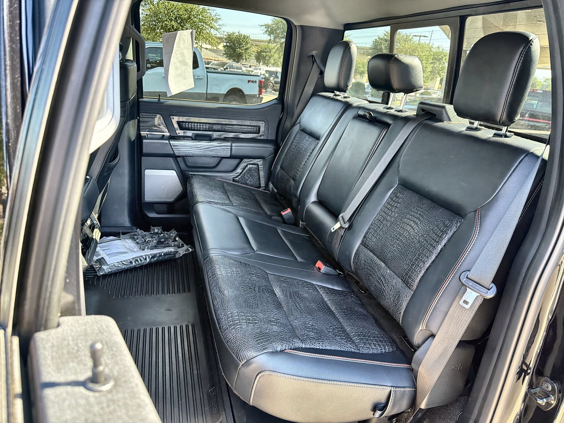 Certified 2023 Ford F450 Lariat w/ Lariat Ultimate Package AWD/4WD image 22