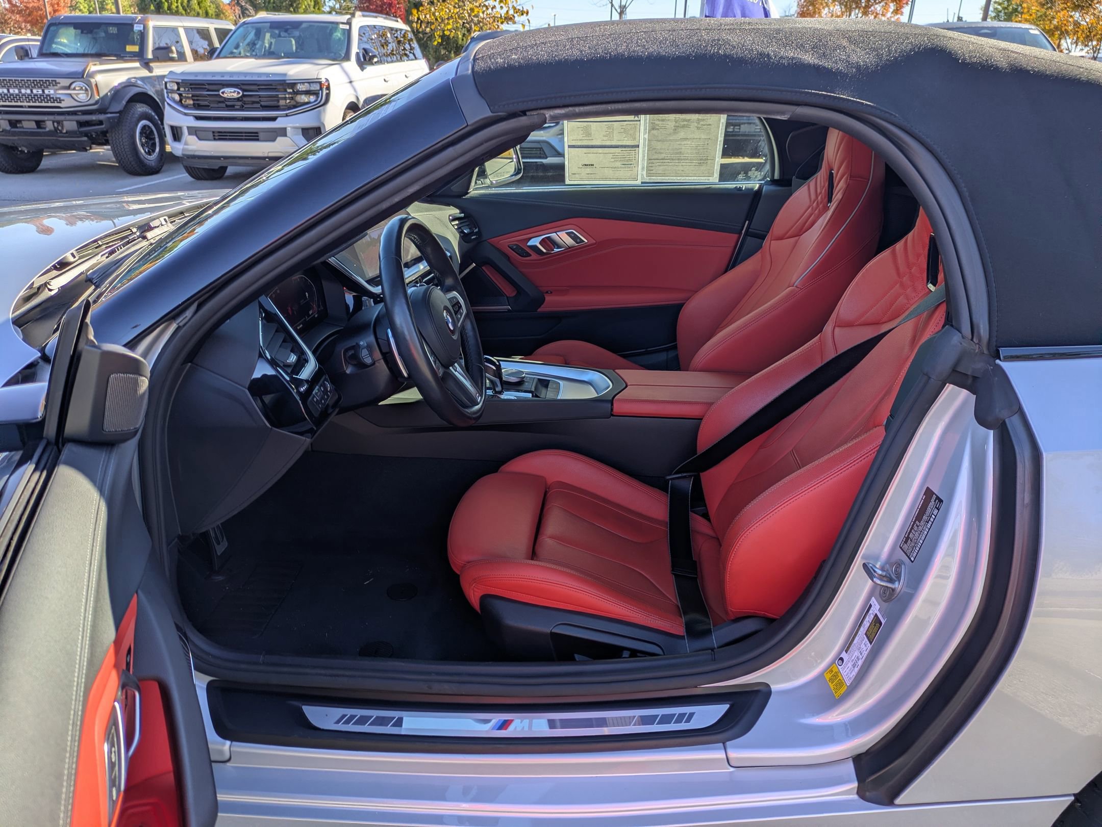 Used 2022 BMW Z4 sDrive30i w/ M Sport Package image 13