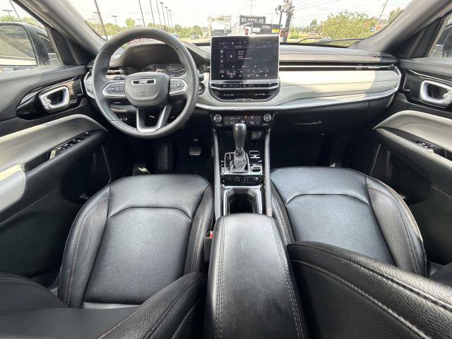 Used 2024 Jeep Compass Limited AWD/4WD image 13