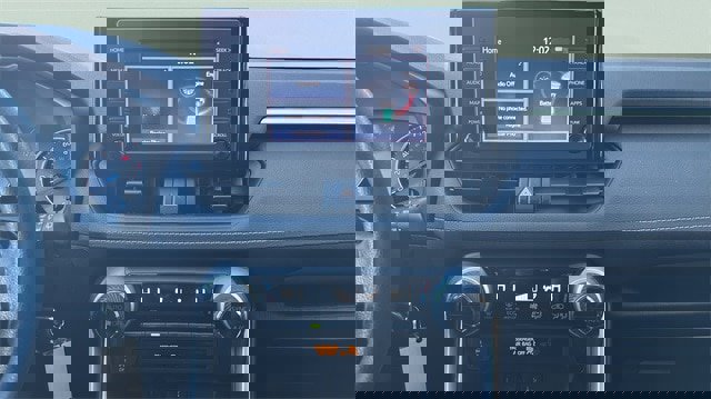 Used 2019 Toyota RAV4 LE image 29