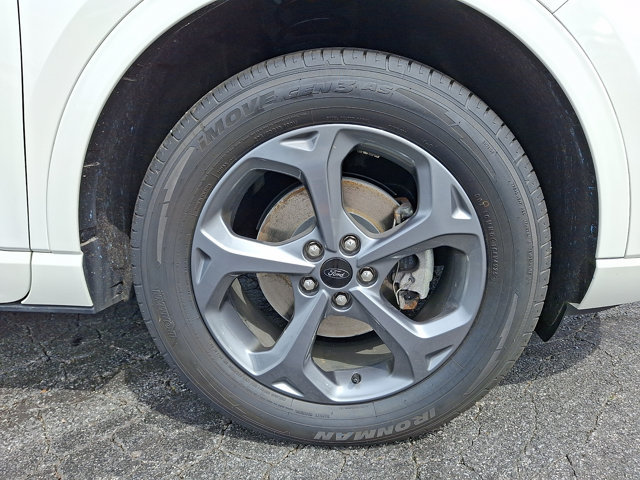 Certified 2024 Ford Escape ST-Line w/ Tech Pack #1 AWD/4WD image 9