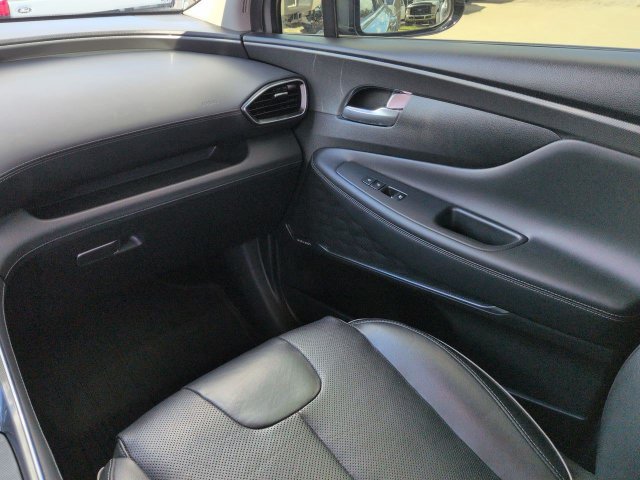 Used 2022 Hyundai Santa Fe SEL w/ Convenience + Premium Package FWD image 18