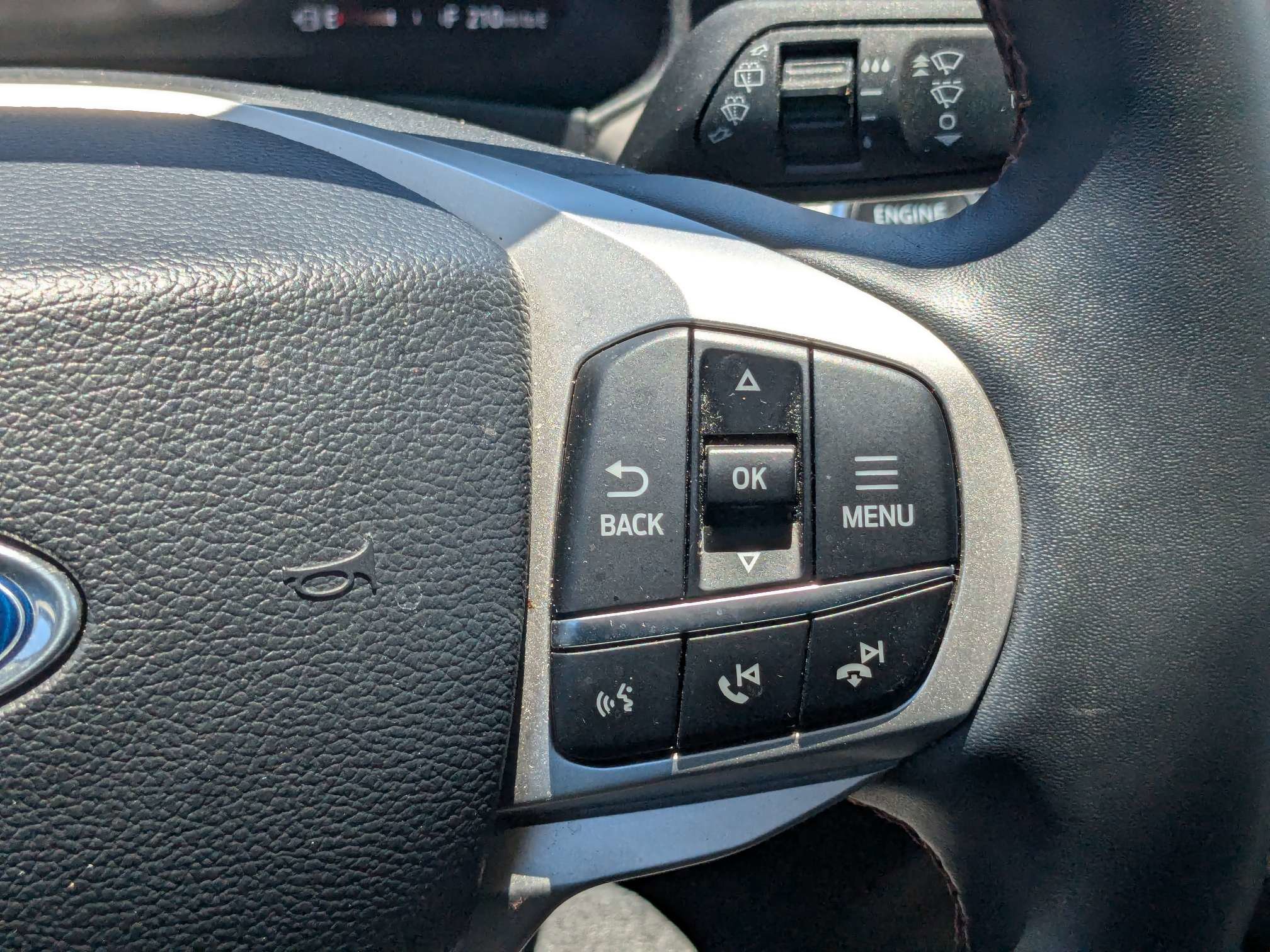 Certified 2025 Ford Explorer Active w/ Active Comfort Package RWD image 27
