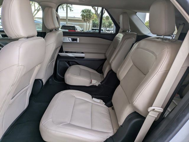 Certified 2023 Ford Explorer Limited w/ Limited Technology Package image 19