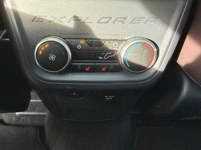 Certified 2025 Ford Explorer Platinum w/ LUX Leather Package image 13