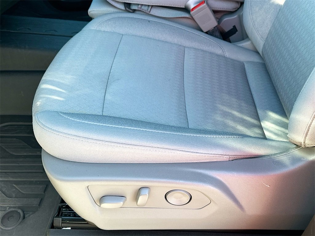 Used 2025 GMC Sierra 1500 SLE image 10