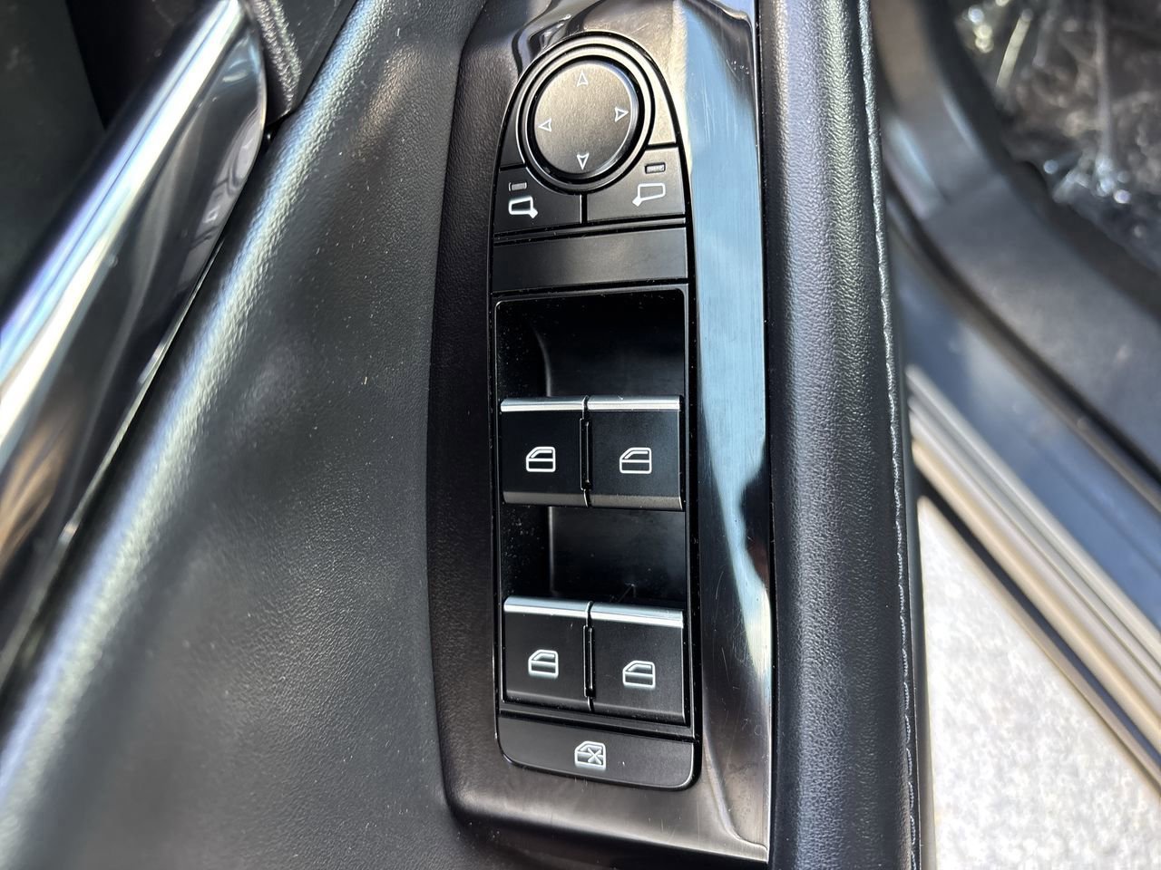 Used 2022 MAZDA CX-30 AWD 2.5 Turbo S image 23