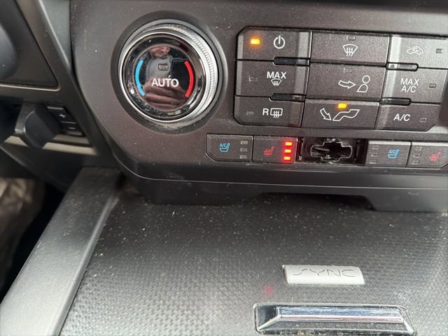 Certified 2017 Ford F150 Lariat w/ Equipment Group 502A Luxury image 33