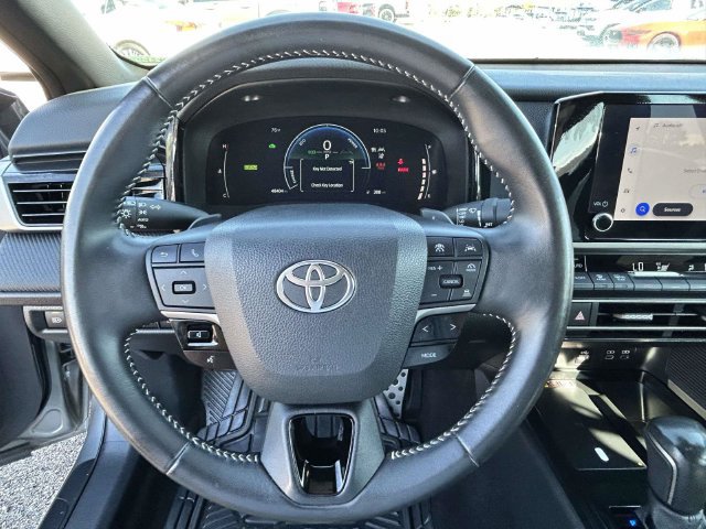 Used 2025 Toyota Camry SE FWD image 33