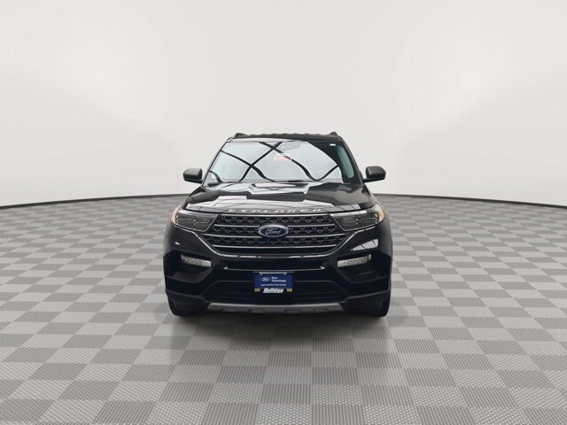 Certified 2024 Ford Explorer XLT w/ Equipment Group 202A AWD/4WD image 37