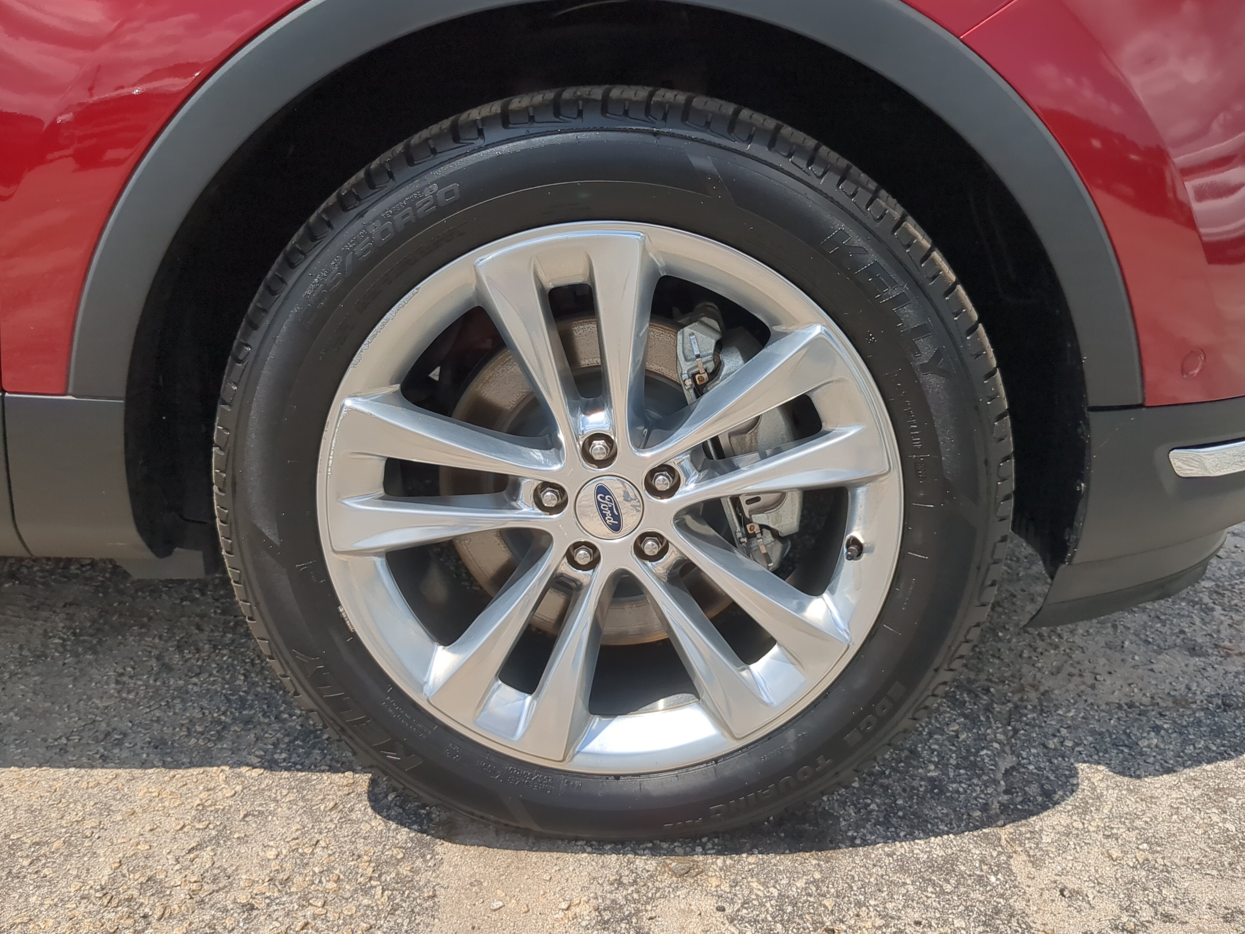 Certified 2018 Ford Explorer Limited w/ Equipment Group 301A FWD image 9