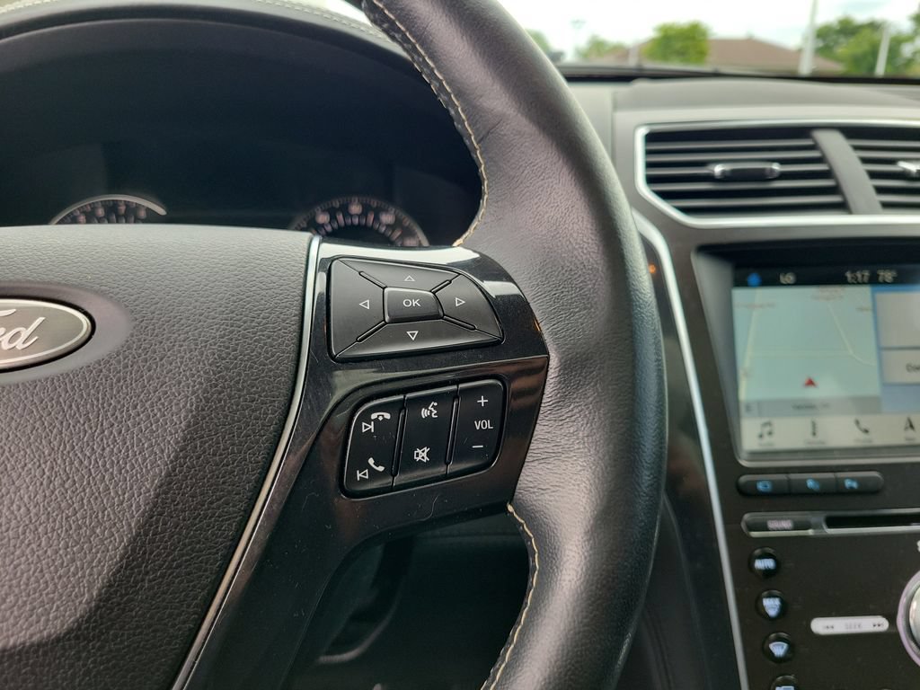 Certified 2017 Ford Explorer Platinum AWD/4WD image 25
