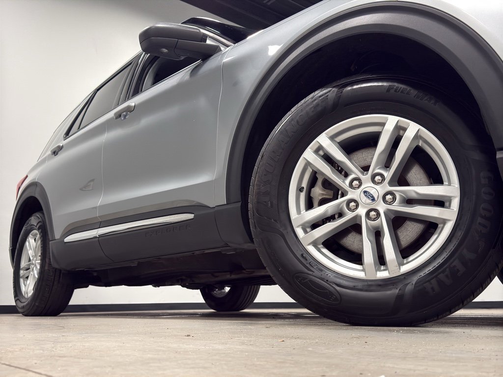 Certified 2023 Ford Explorer XLT w/ Equipment Group 202A image 2