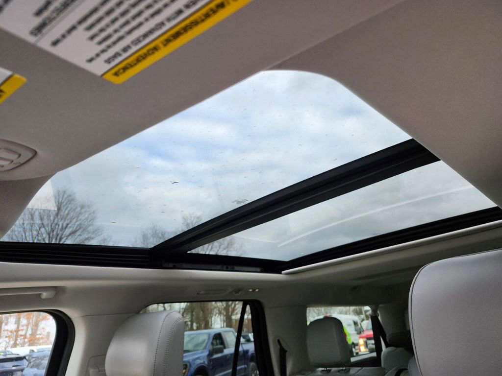 Certified 2025 Ford Expedition Max Active image 22