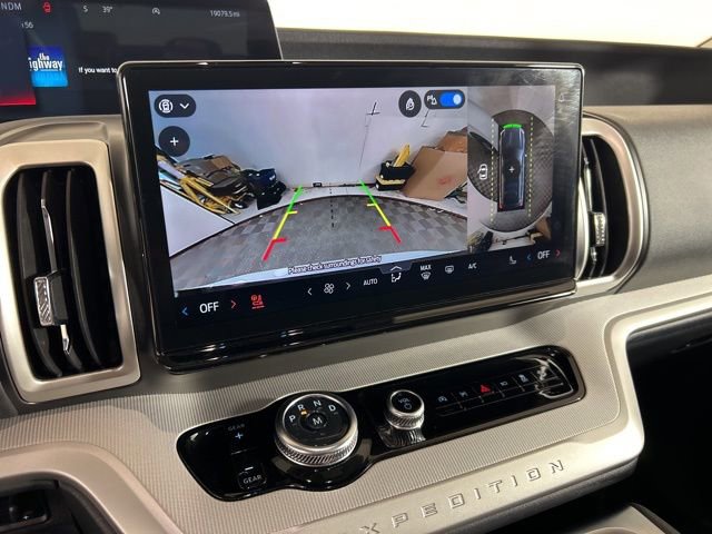 Certified 2025 Ford Expedition Active AWD/4WD image 15
