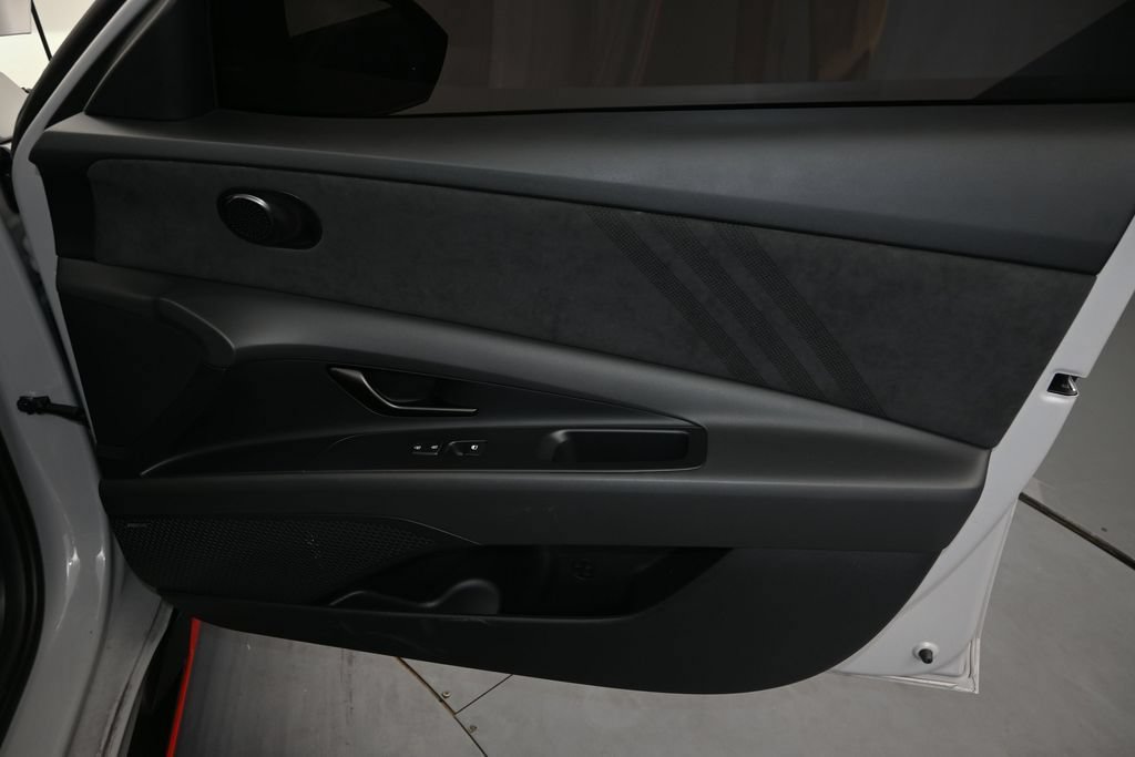 Used 2026 Hyundai Elantra N FWD image 16