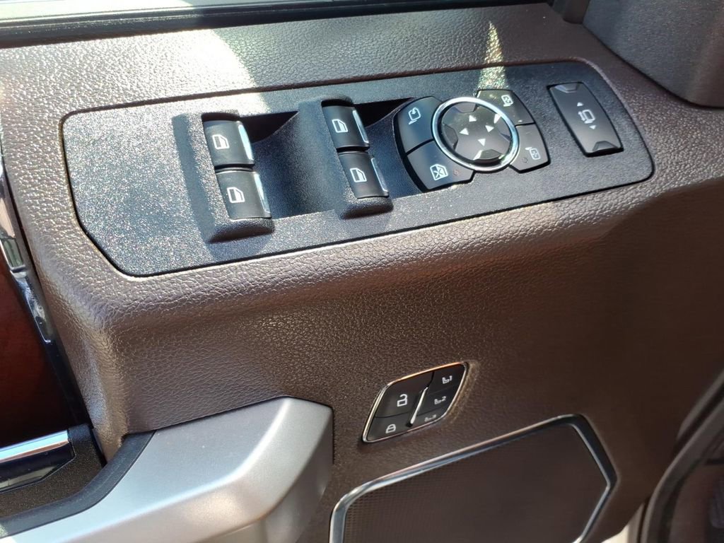 Certified 2022 Ford F250 King Ranch w/ King Ranch Ultimate Package AWD/4WD image 19