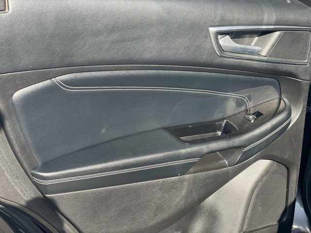 Certified 2017 Ford Edge Titanium w/ Technology Package image 24