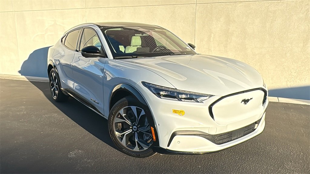 Certified 2022 Ford Mustang Mach-E Premium image 1
