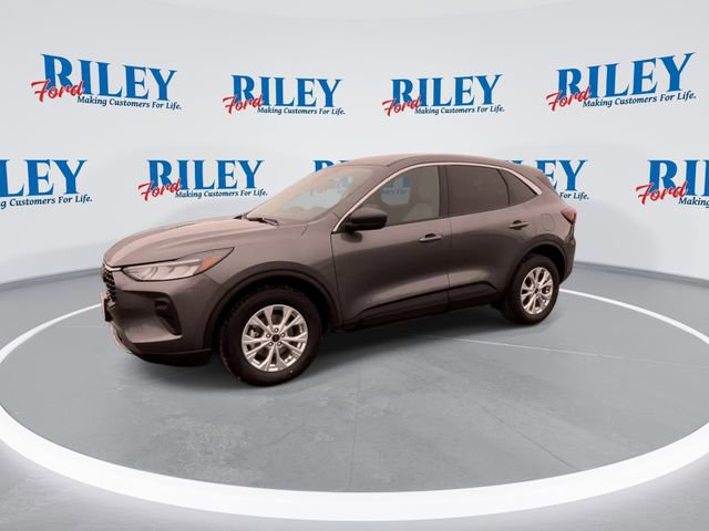 Certified 2023 Ford Escape Active AWD/4WD image 2