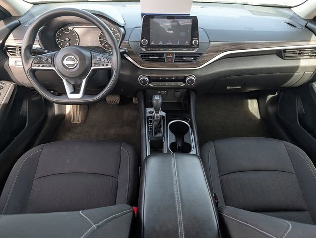 Used 2024 Nissan Altima 2.5 SV image 21