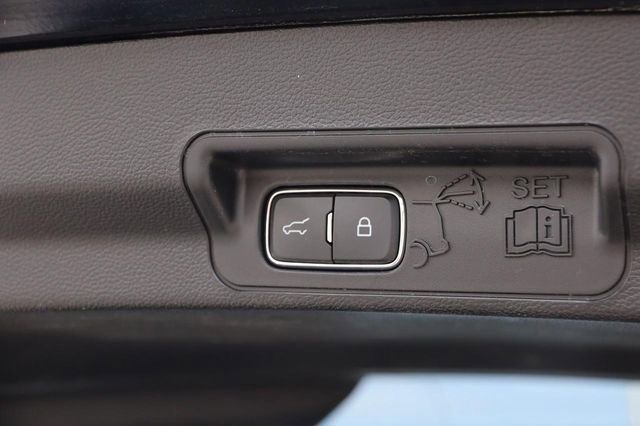 Certified 2024 Ford Explorer XLT w/ Equipment Group 202A image 8