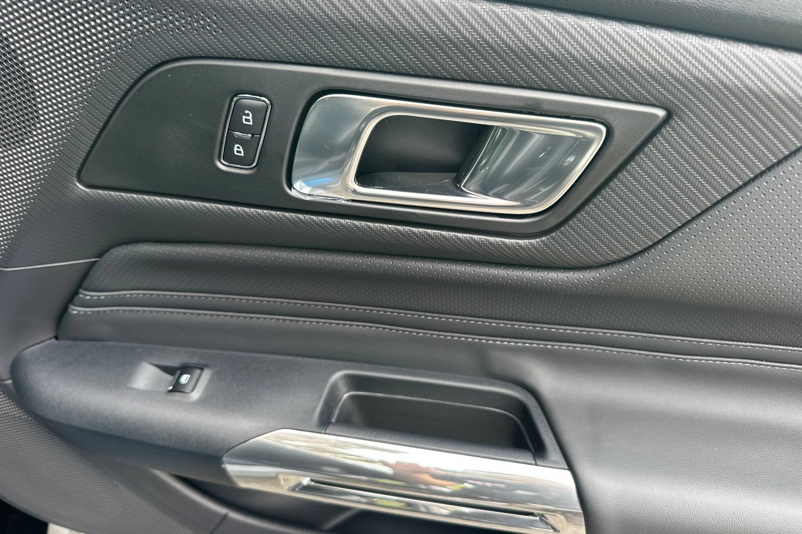Certified 2025 Ford Mustang GT Premium RWD image 20