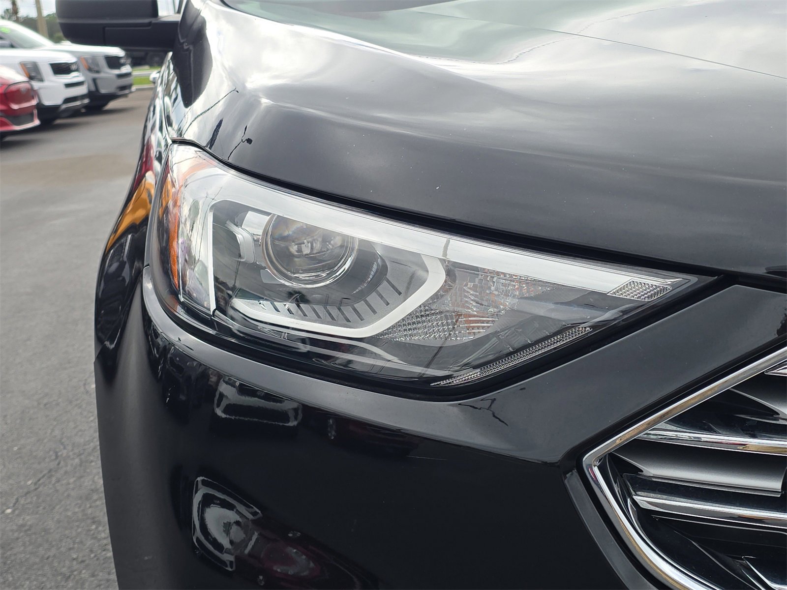 Certified 2021 Ford Edge SE image 7