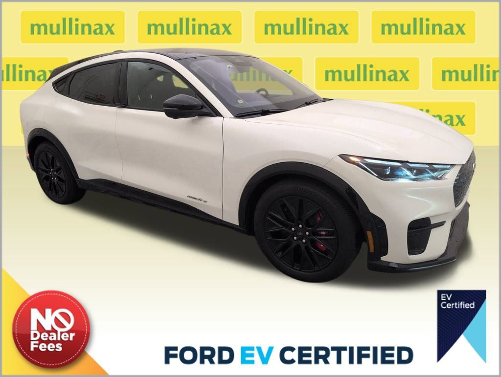 Certified 2025 Ford Mustang Mach-E Premium w/ Sport Appearance Package image 7