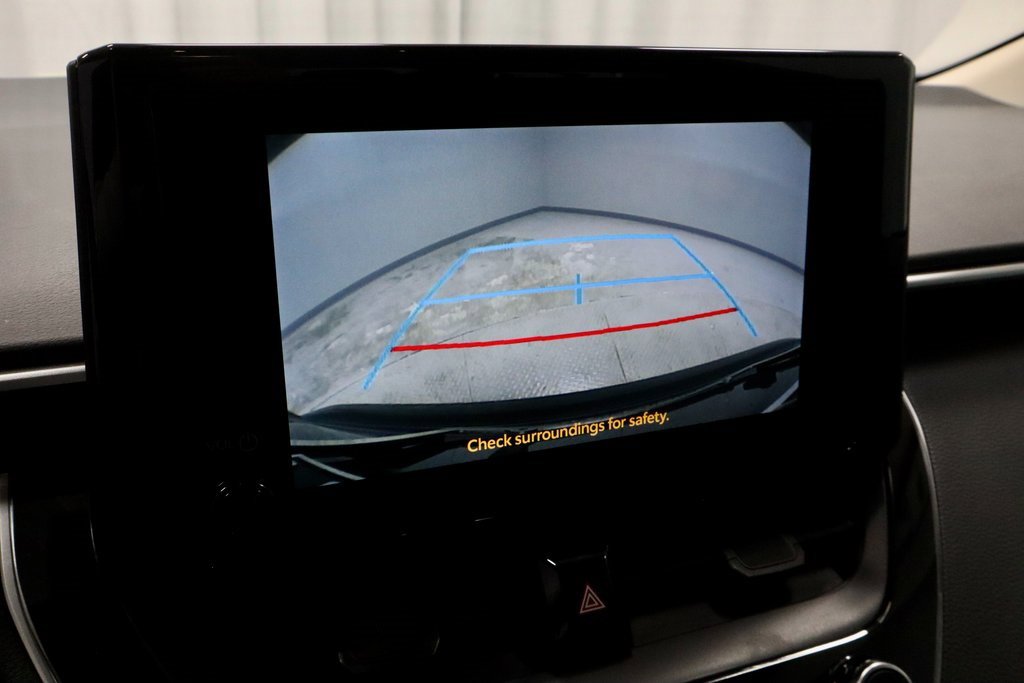 Used 2024 Toyota Corolla LE image 2